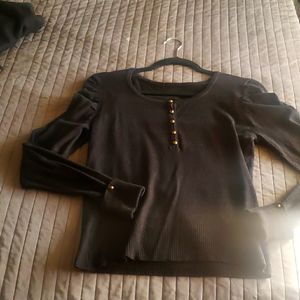 Beautiful puff shoulder black sweater